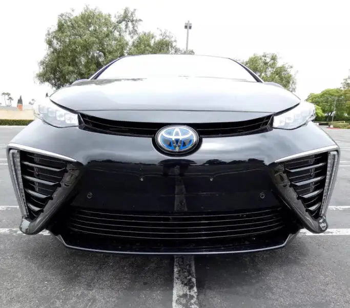 Used 2020 Toyota Mirai 4DR Sedan Hydrogen Fuel Cell Electric Car