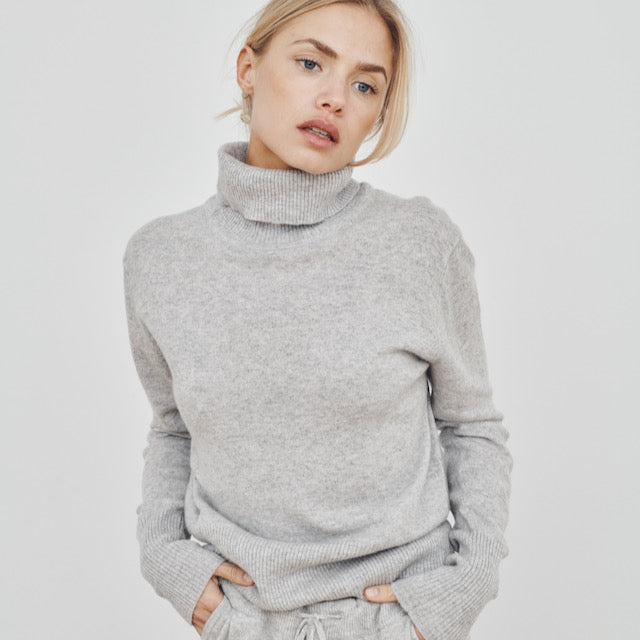 CARE BY ME Annemo Turtleneck 100% Cashmere Womens Sweater