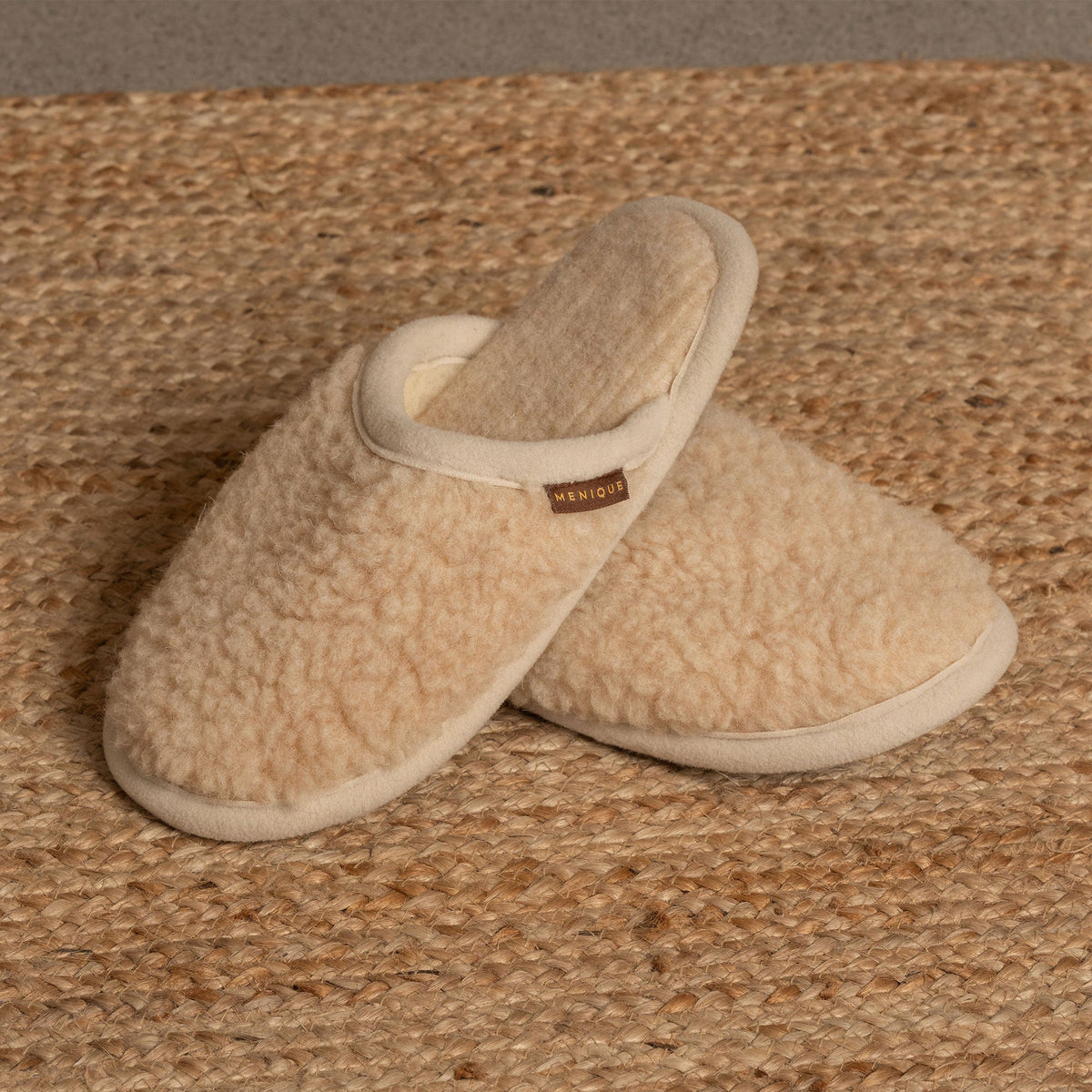 MENIQUE 100% Merino Wool Womens Fluffy Slippers