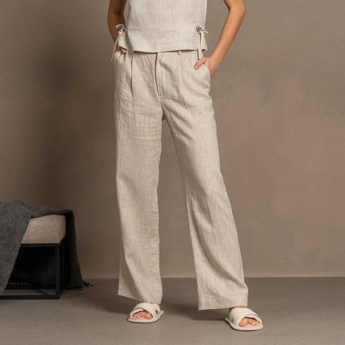 MENIQUE High Drape Pants Lotus