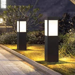 Modern IP65 Solar Garden LED Bollard Light Aluminum Alloy Post Lamp for Outdoor Landscape Decorative Pathway and Lawn