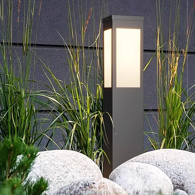 Modern IP65 Solar Garden LED Bollard Light Aluminum Alloy Post Lamp for Outdoor Landscape Decorative Pathway and Lawn