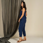 MENIQUE Linen Slip Top & Pants Set with V-Neckline and High-Rise Waist