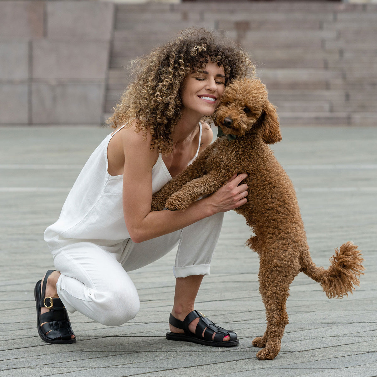 MENIQUE Linen Slip Top & Pants Set with V-Neckline and High-Rise Waist