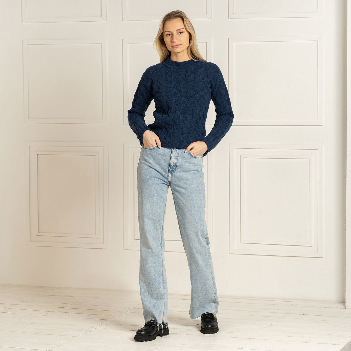 MENIQUE 100% Merino Wool Womens Knit Cable Sweater Prague Dark Blue