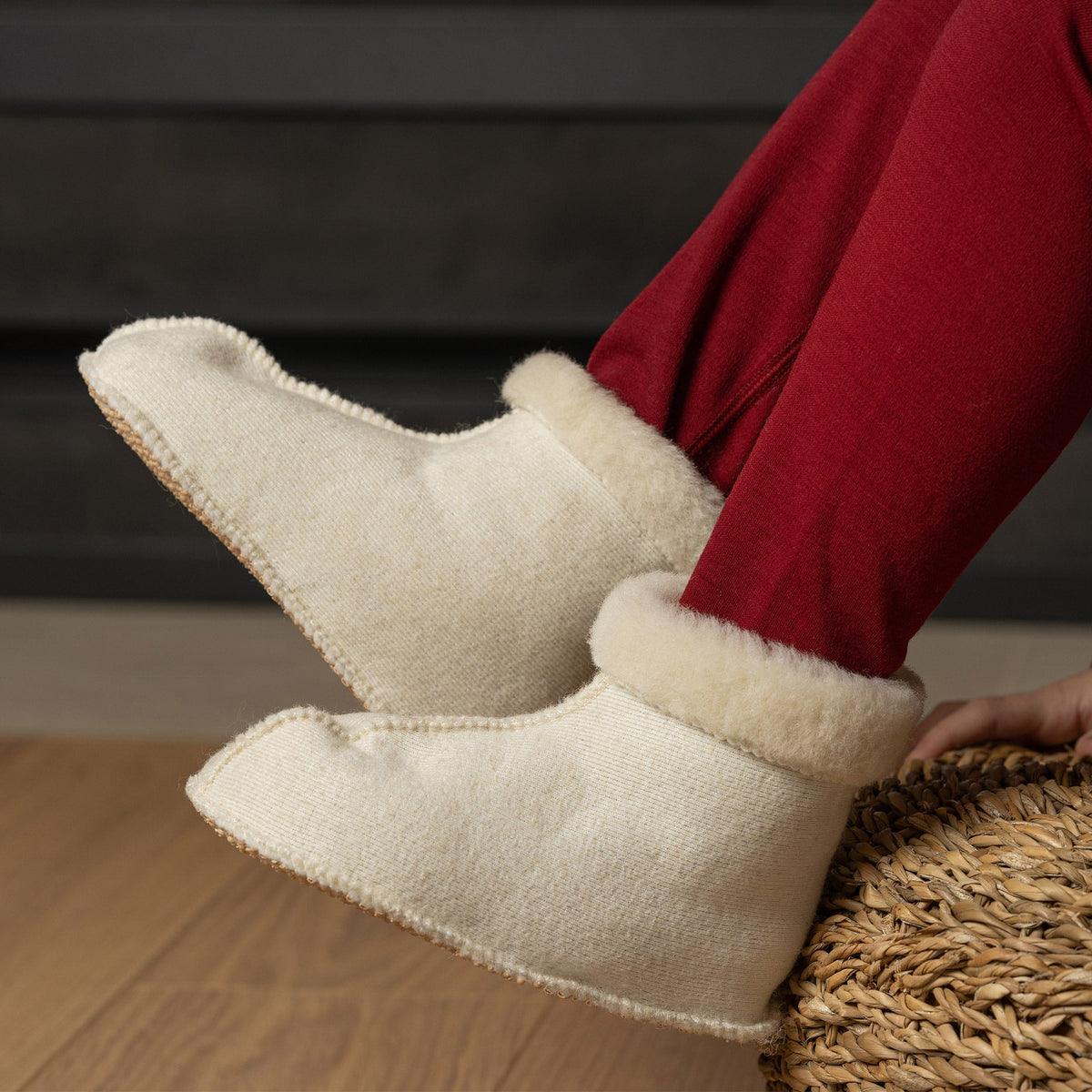 MENIQUE Fleece Bootie Slippers Natural