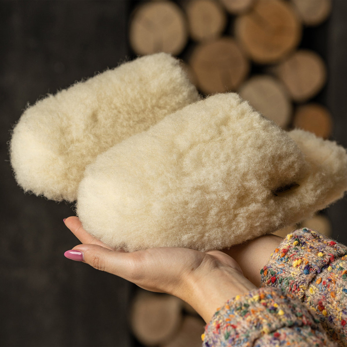 MENIQUE Fleece Slippers Natural