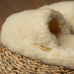 MENIQUE Fleece Slippers Natural