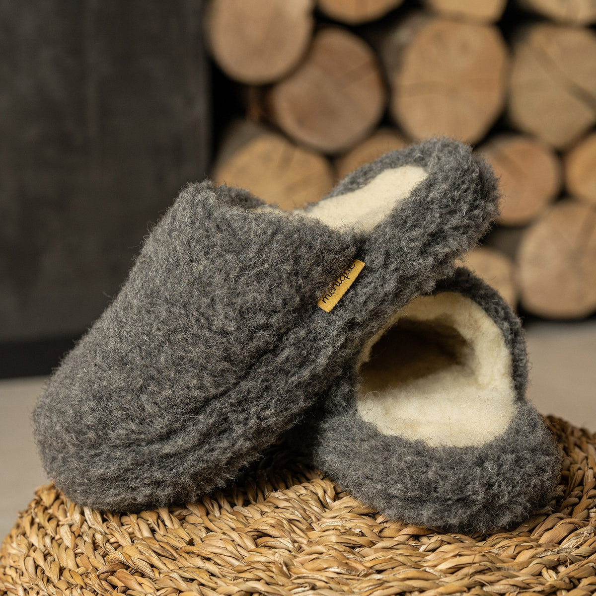 MENIQUE Women's Fleece Slippers Dark Gray