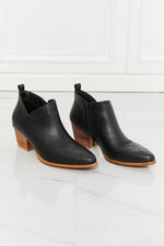 Onyx Chic Western Vegan Leather Women's Boots | Hypoallergenic - Allergy Friendly - Naturally Free