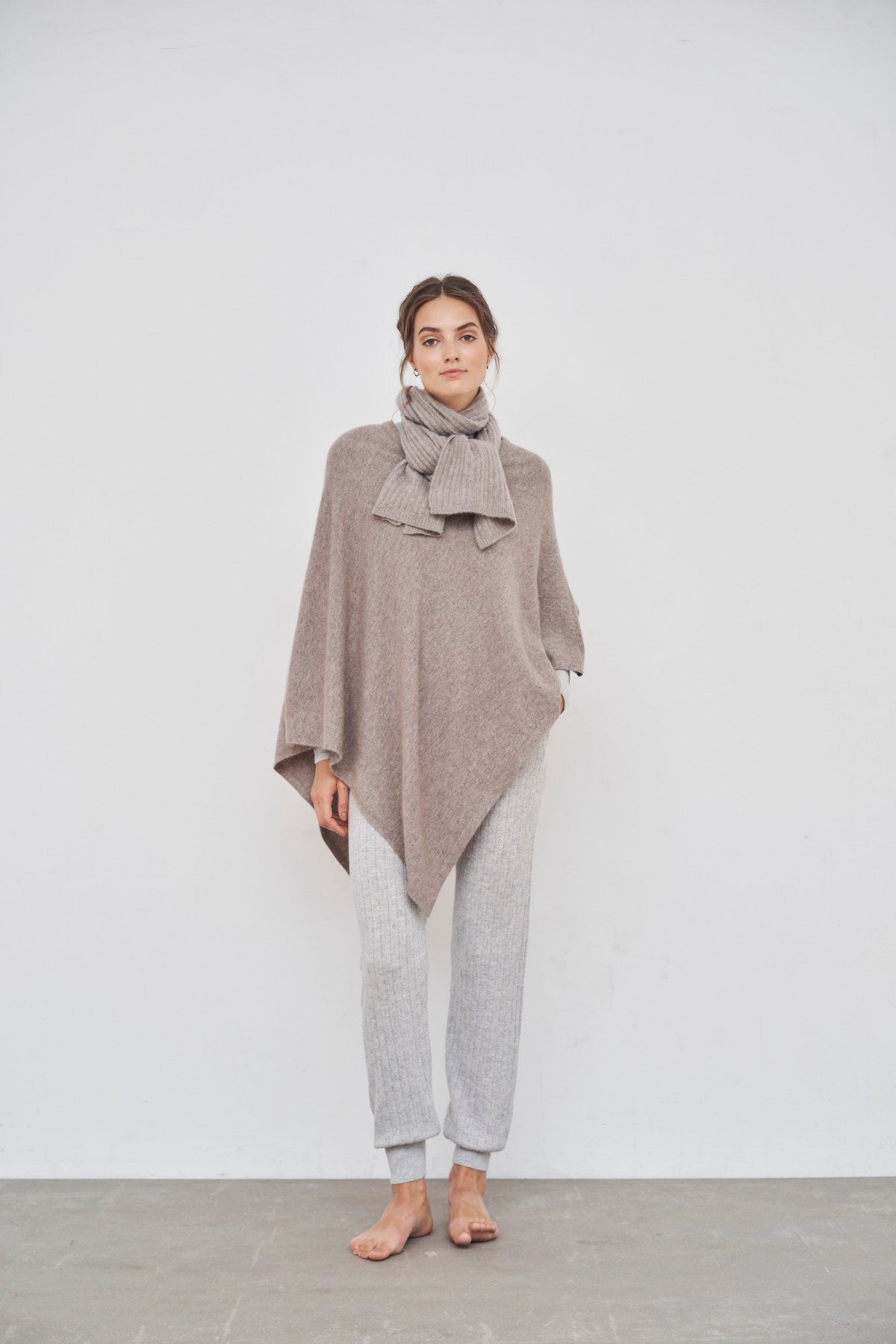 CARE BY ME 100% Cashmere Womens Lise Poncho