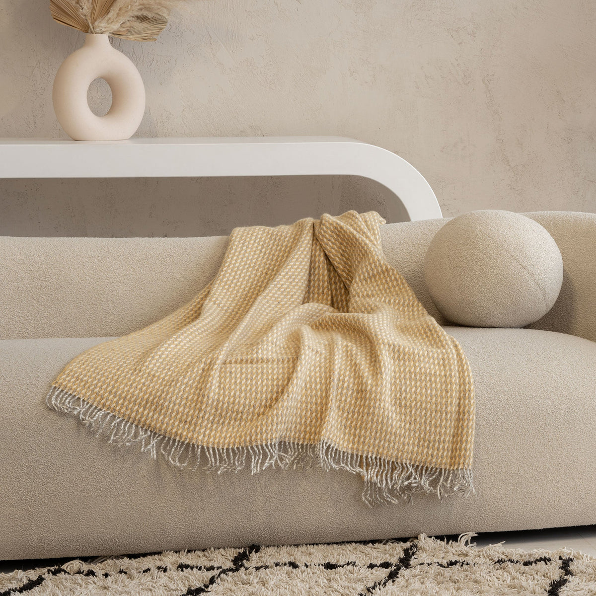 MENIQUE Virgin Wool Blanket Toronto