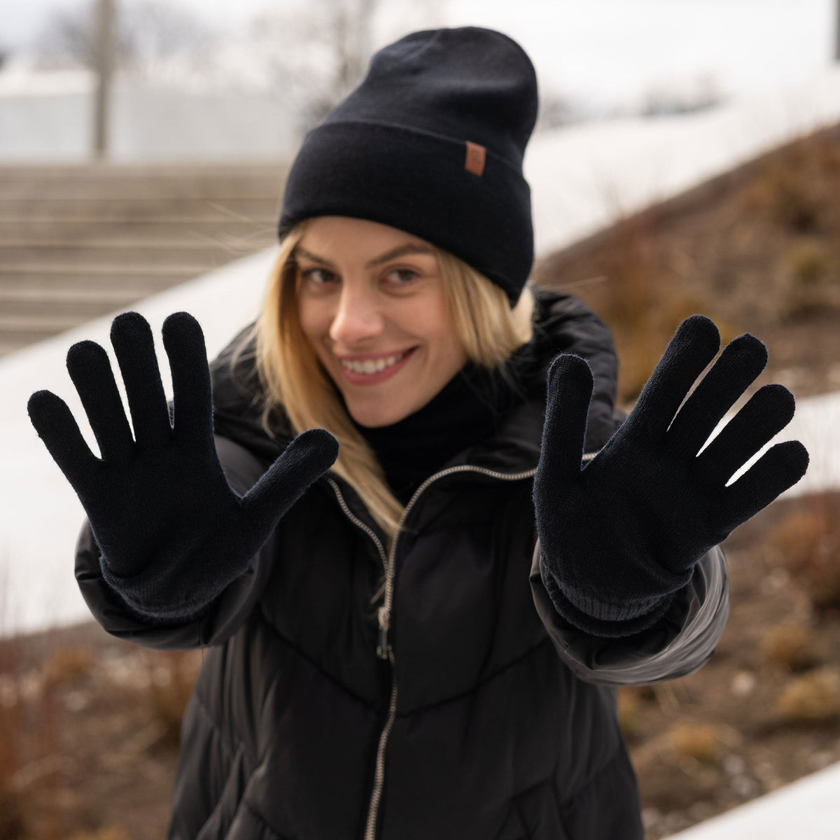 MENIQUE 100% Merino Wool Womens Knit Beanie & Gloves 2-Piece