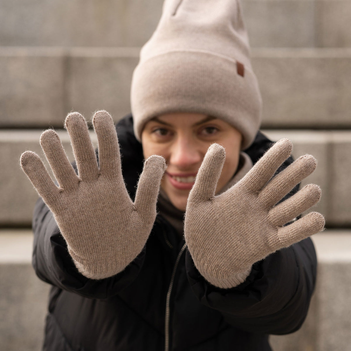 MENIQUE 100% Merino Wool Womens Knit Beanie & Gloves 2-Piece