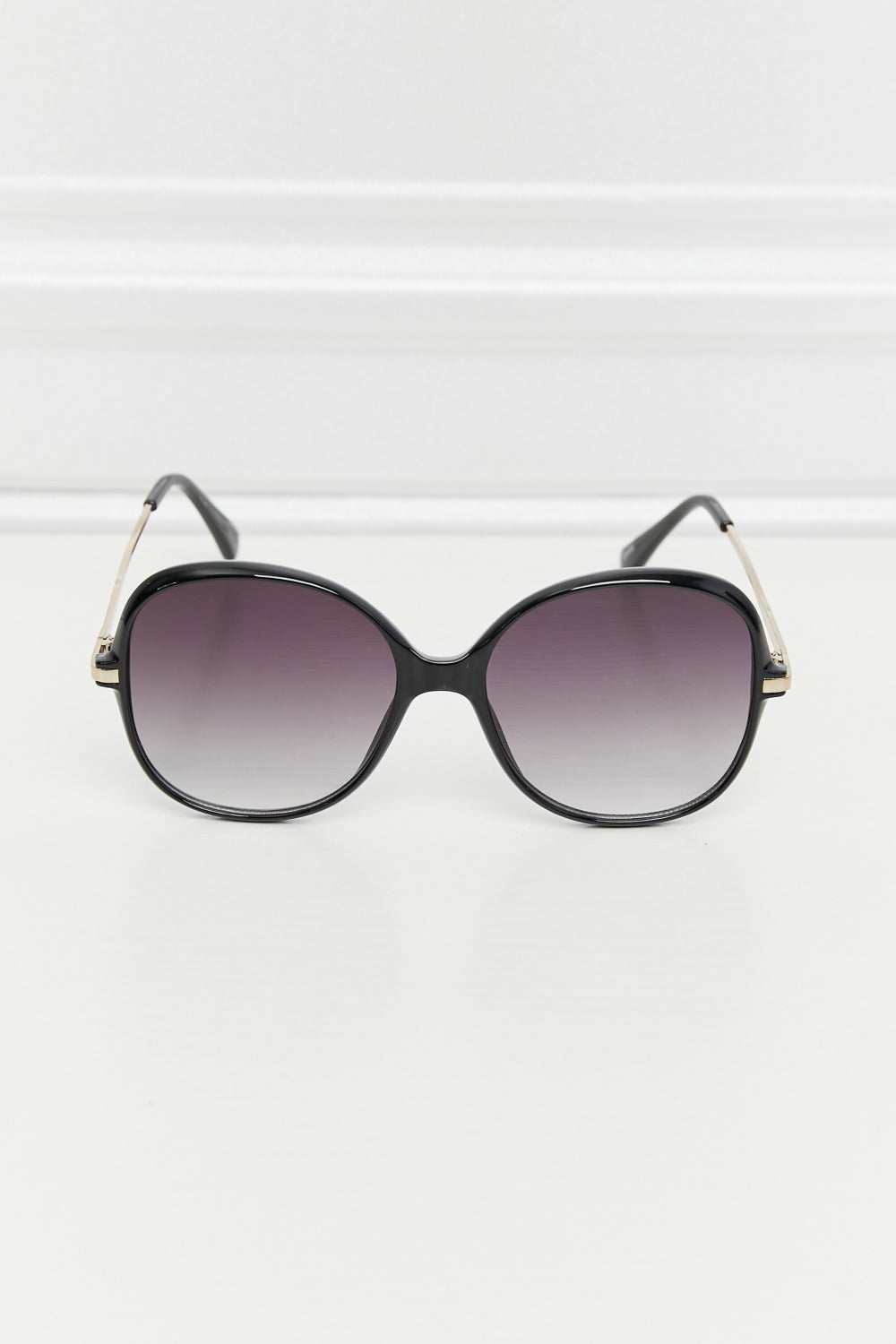 Onyx Pearl Full Rim Womens Sunglasses