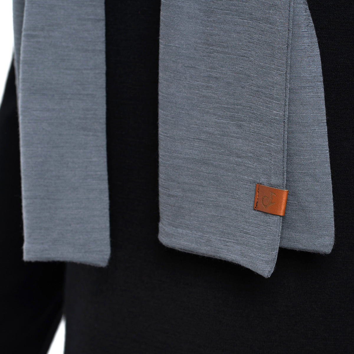 MENIQUE 100% Merino Wool Womens Scarf Perfect Grey